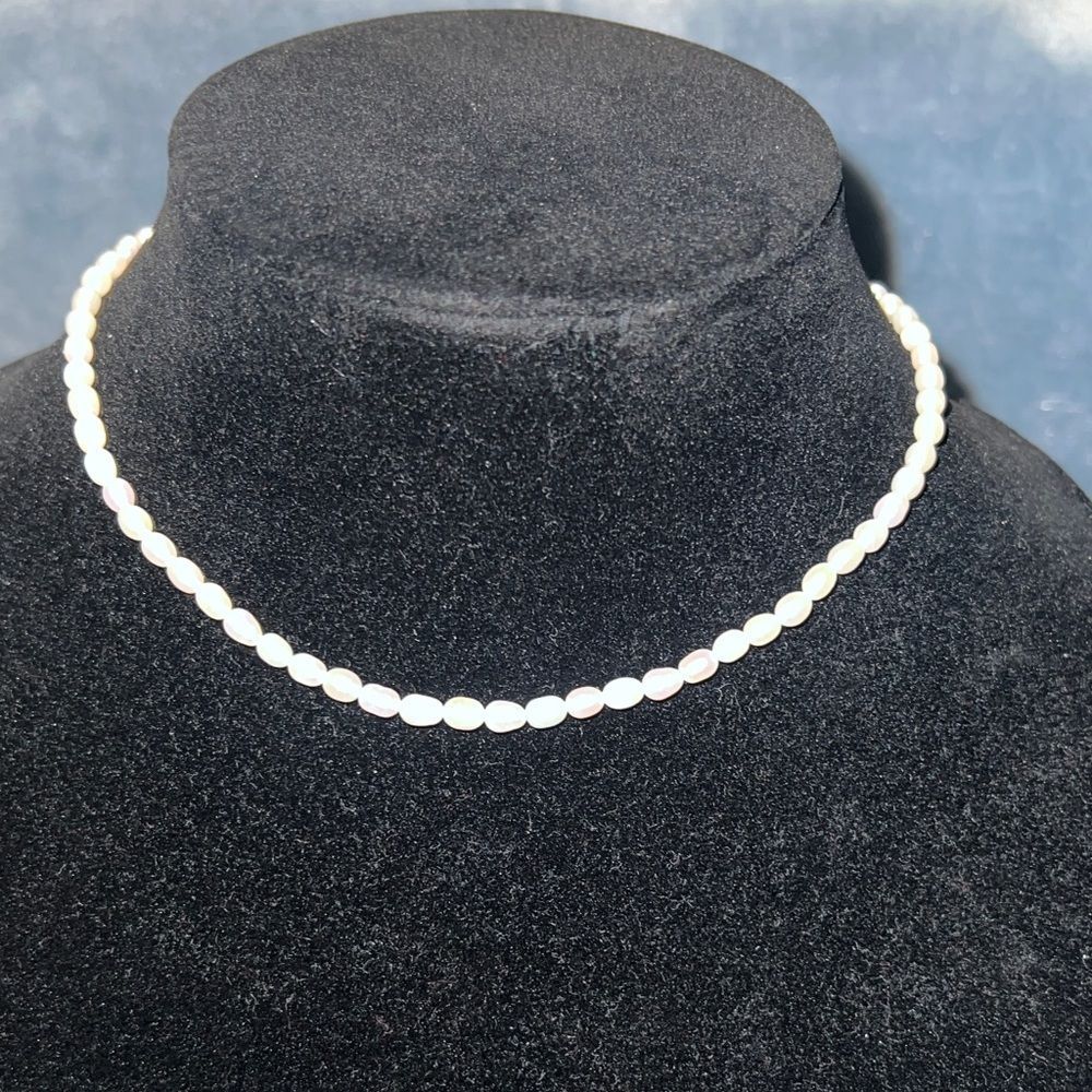 Elegant Pearl Choker Necklace